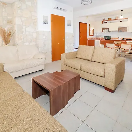 Marias / 3 Bedrooms 9 Guests פורקה
