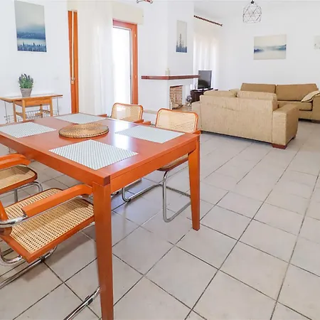Marias / 3 Bedrooms 9 Guests *